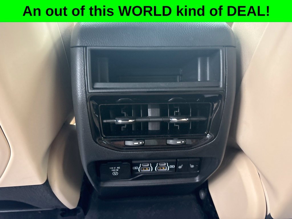 Used 2023 Jeep Grand Cherokee Limited AWD/4WD image 29