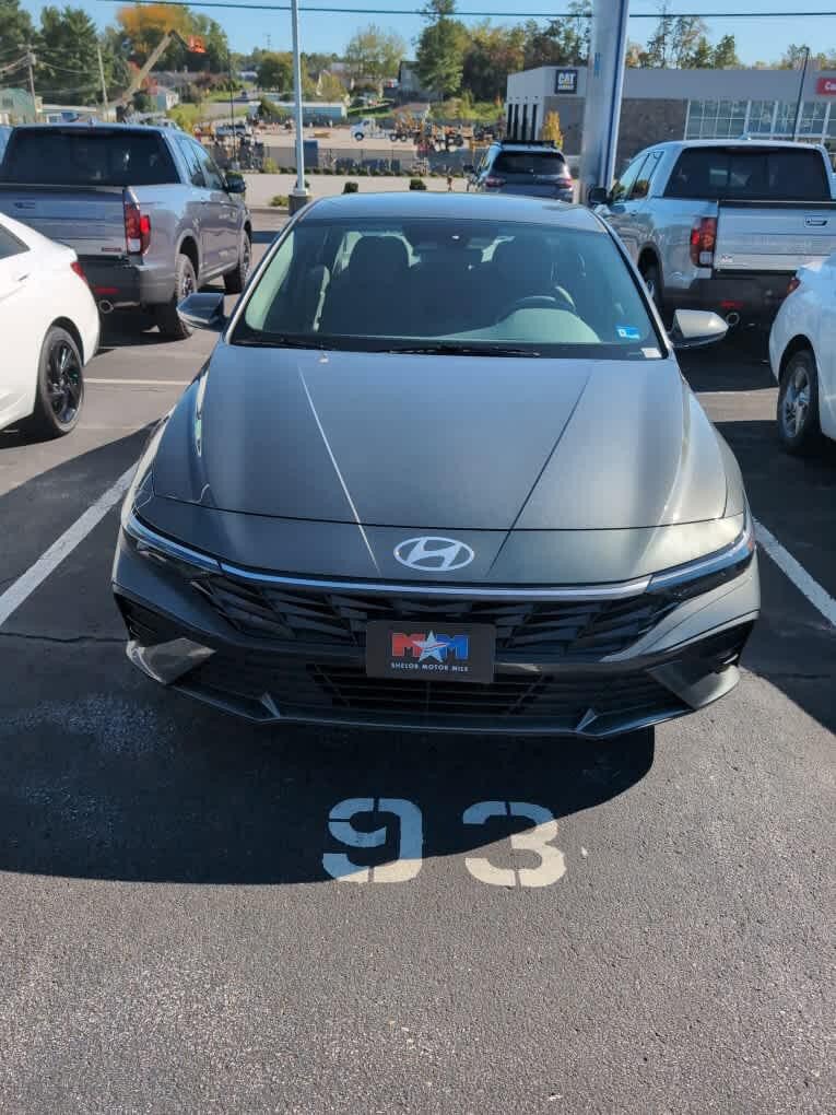 New 2026 Hyundai Elantra SE FWD image 11