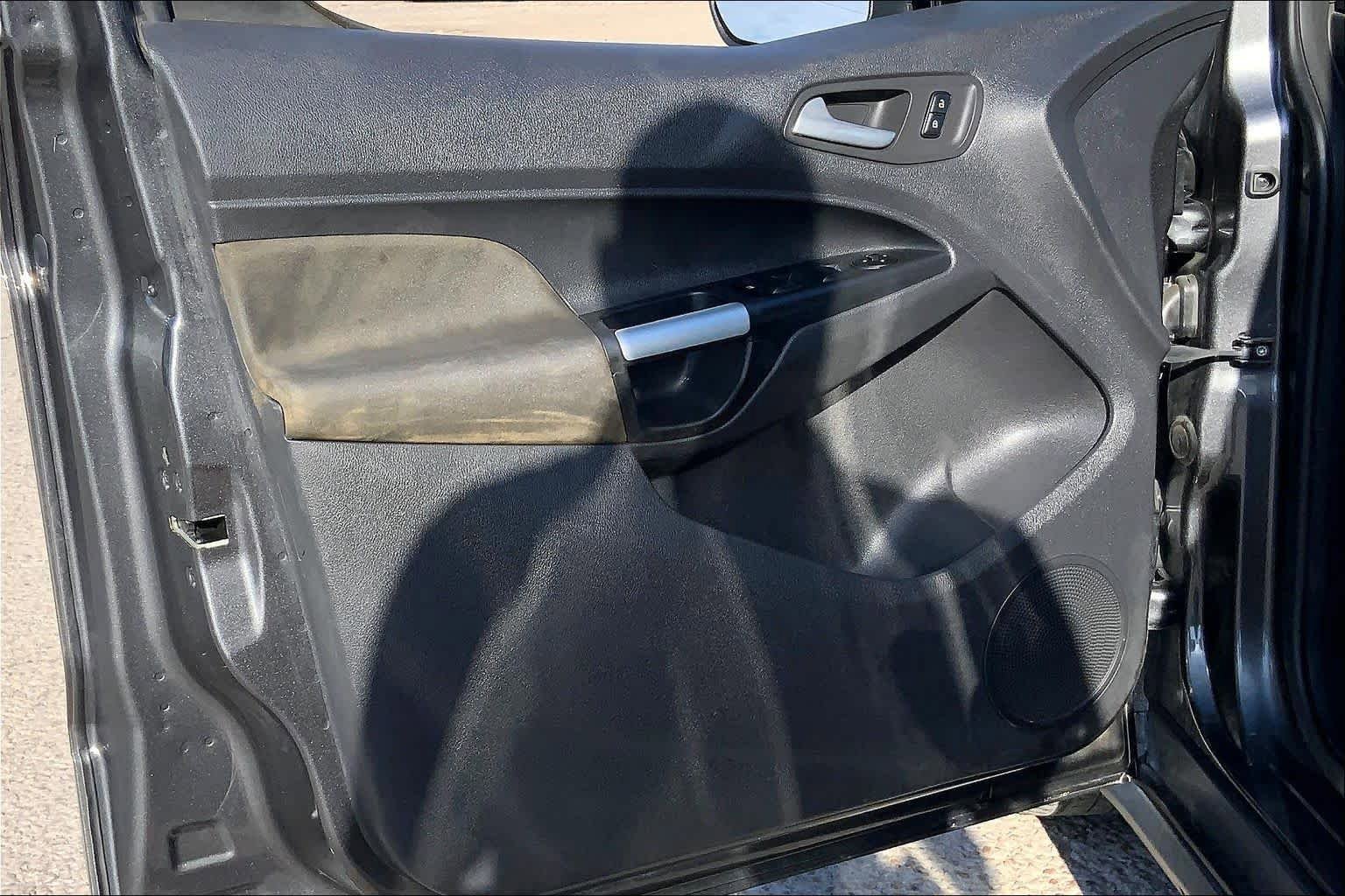Used 2016 Ford Transit Connect XLT FWD image 21