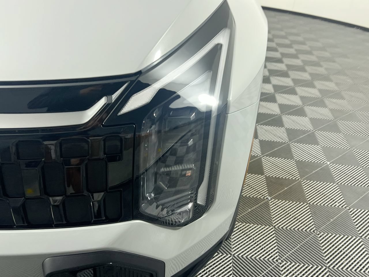 New 2026 Kia Sportage X-Line w/ X-Line Technology Package AWD/4WD image 11