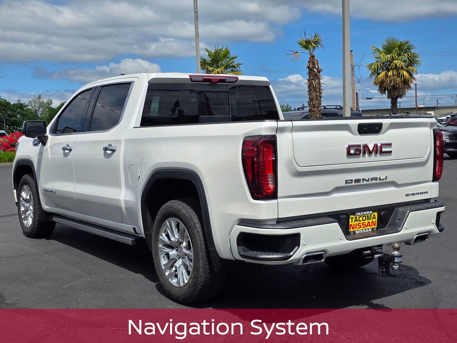 Used 2024 GMC Sierra 1500 Denali w/ Technology Package AWD/4WD video 3