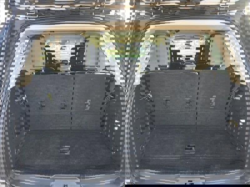 Used 2022 Ford Expedition XLT image 5