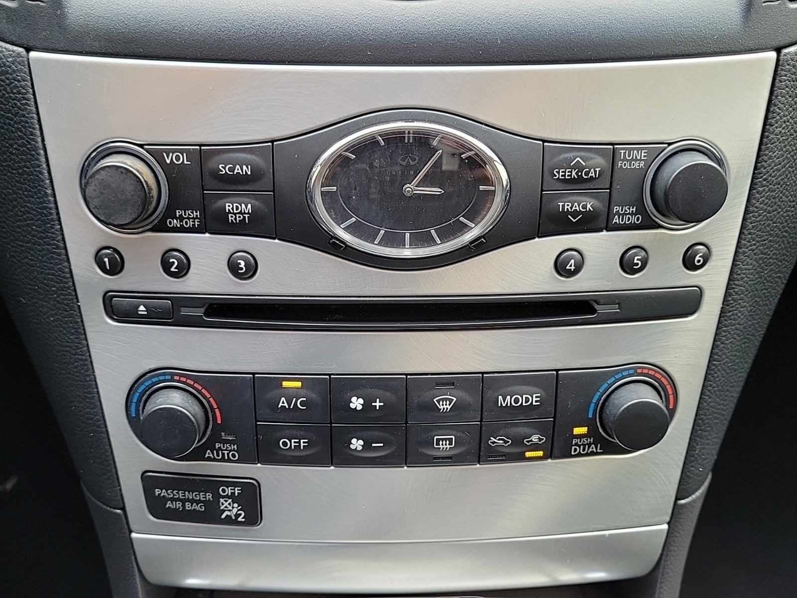 Used 2014 INFINITI Q60 Journey w/ Premium Package image 24