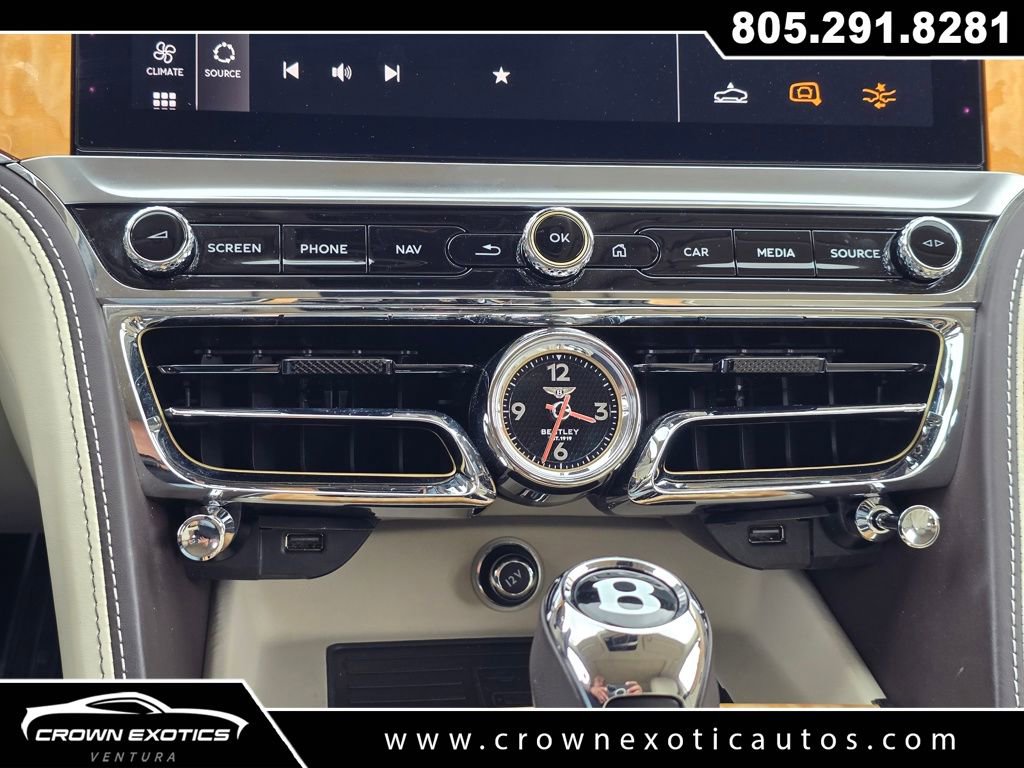 Used 2020 Bentley Flying Spur W12 image 32