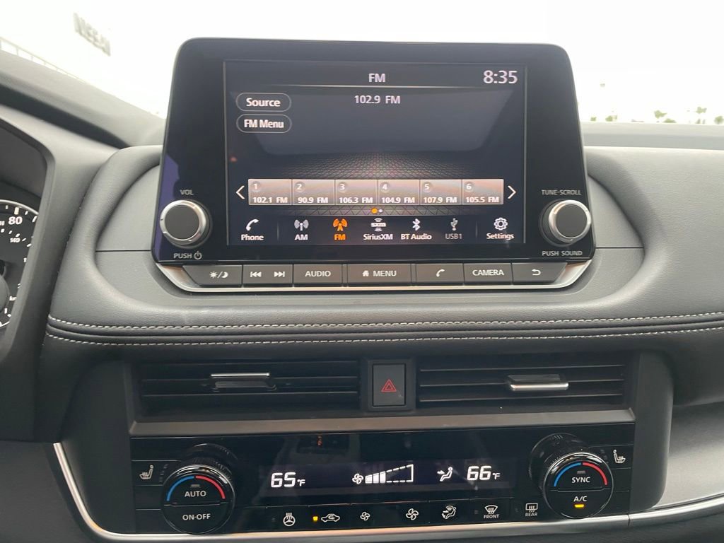 Certified 2025 Nissan Rogue SV w/ SV Premium Package FWD image 16