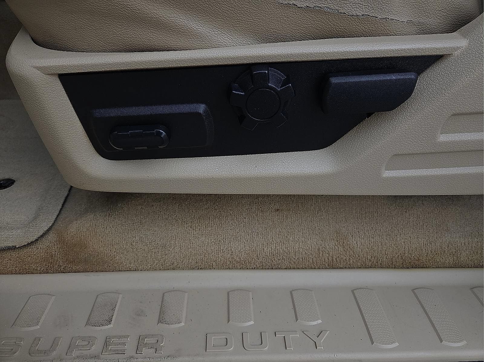 Used 2008 Ford F250 FX4 AWD/4WD image 14