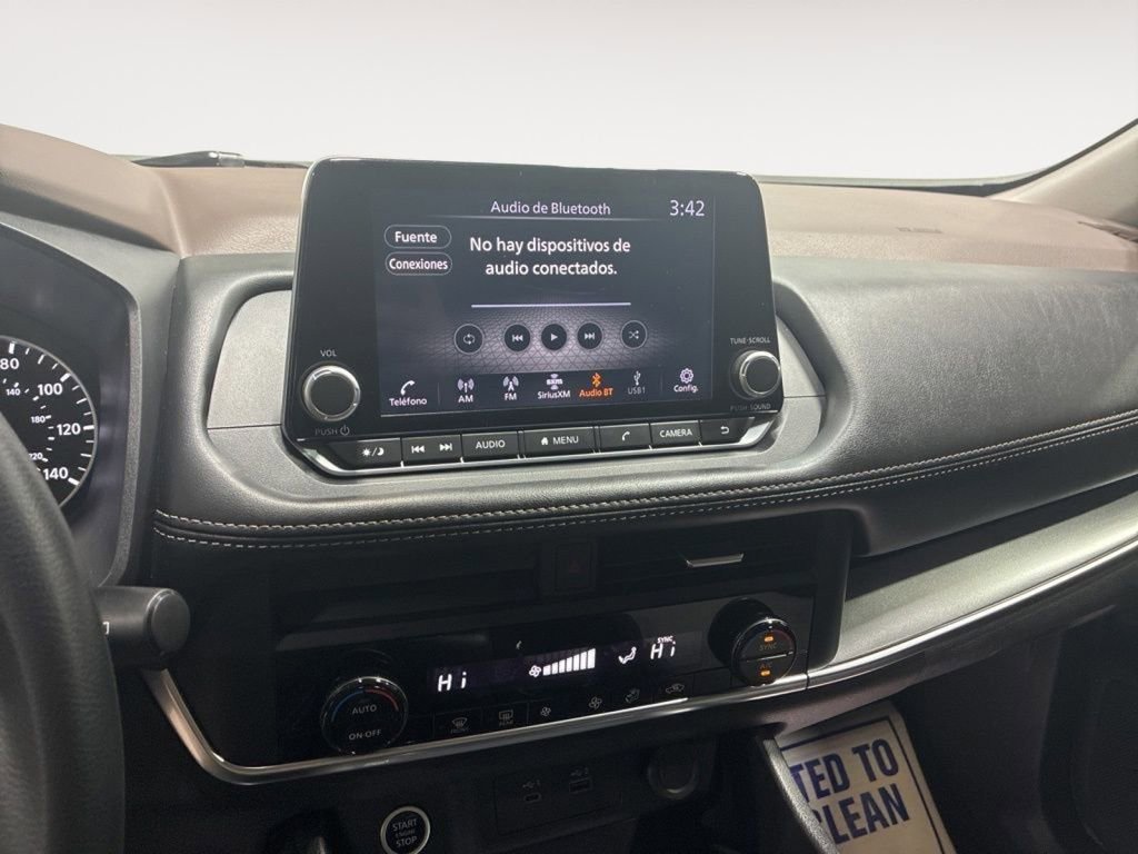 Used 2023 Nissan Rogue SV FWD image 16