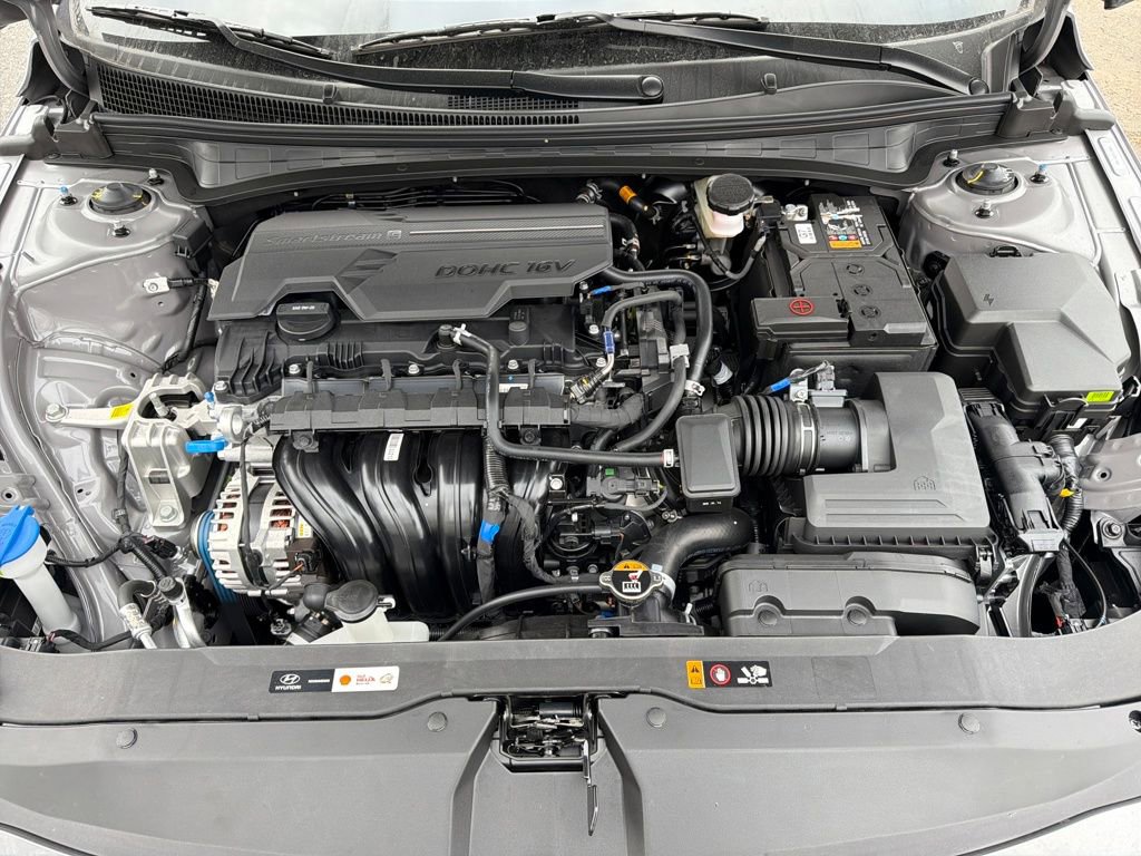 Used 2026 Hyundai Elantra SE w/ Cargo Package FWD image 24