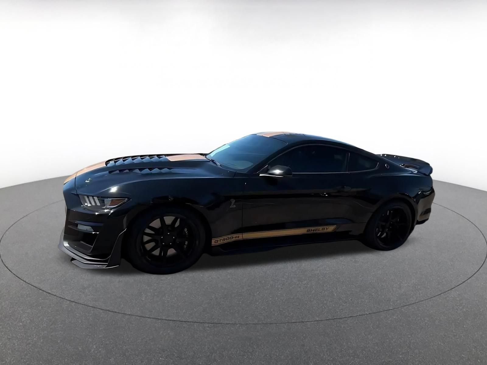 Used 2022 Ford Mustang Shelby GT500 w/ Technology Package RWD image 7