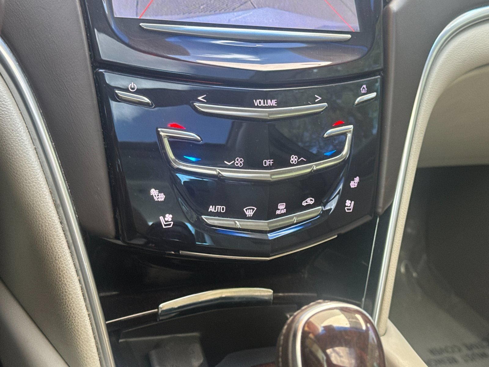 Used 2014 Cadillac XTS Platinum FWD image 19