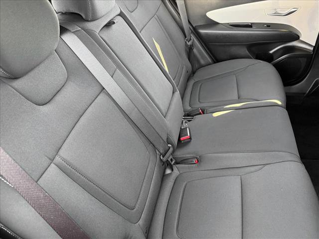 Used 2024 Hyundai Tucson SE image 18