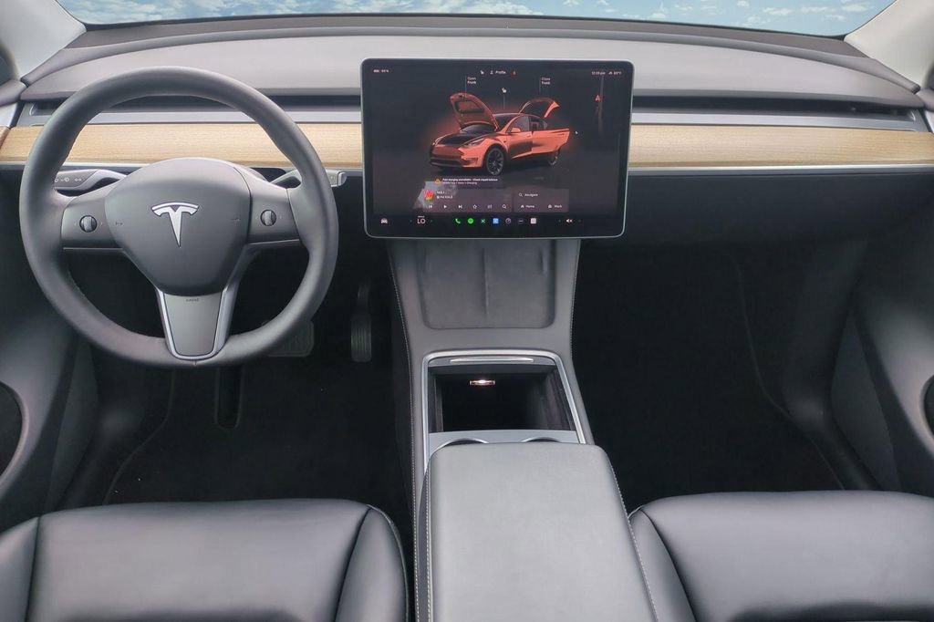 Used 2022 Tesla Model Y Long Range AWD/4WD image 16
