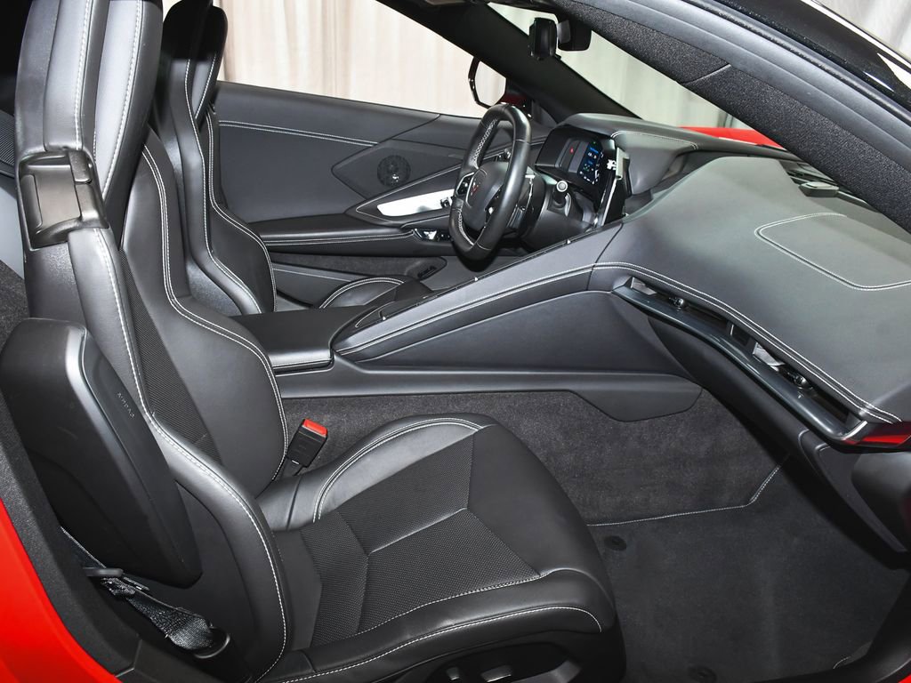 Used 2024 Chevrolet Corvette Stingray Convertible RWD image 49