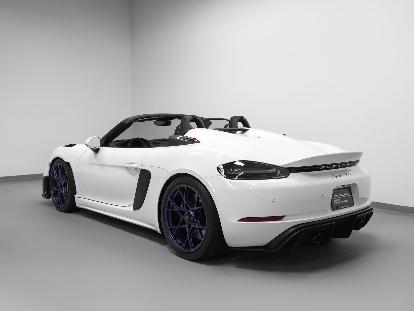 Certified 2025 Porsche 718 Boxster Spyder RS w/ Light Design Package RWD image 3