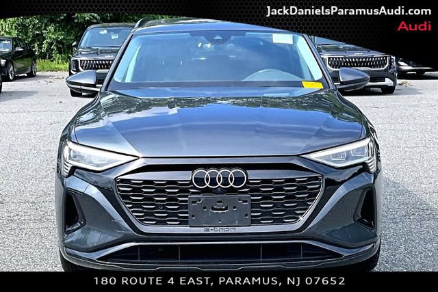 Used 2024 Audi Q8 e-tron Premium AWD/4WD image 3