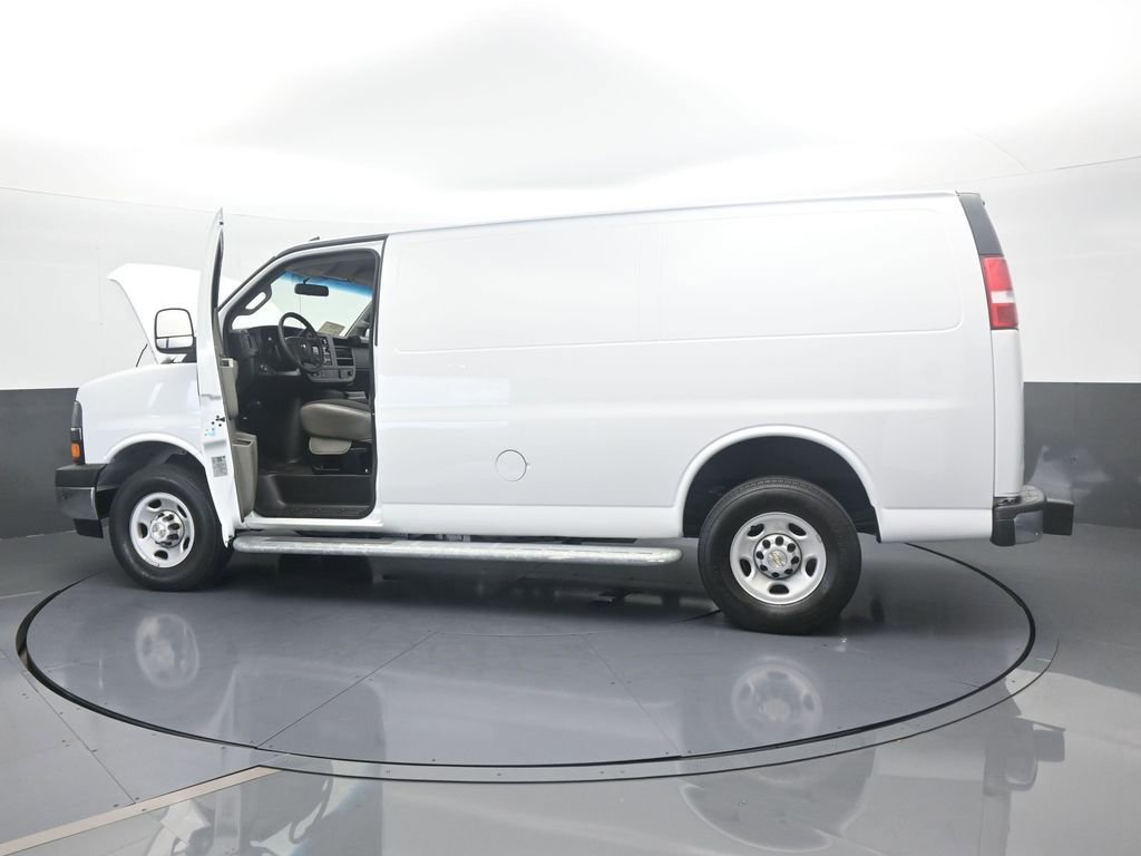 Used 2024 Chevrolet Express 2500 w/ Driver Convenience Package image 64