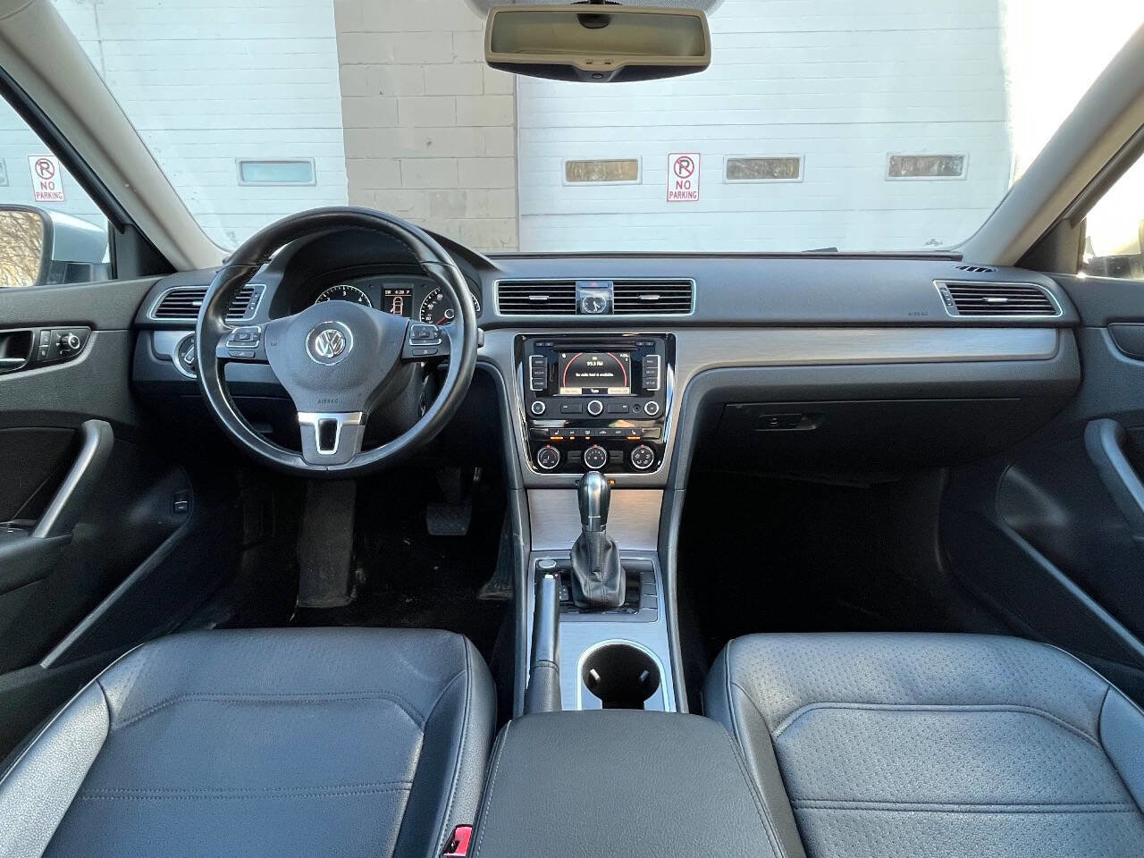 Used 2014 Volkswagen Passat TDI SE image 17