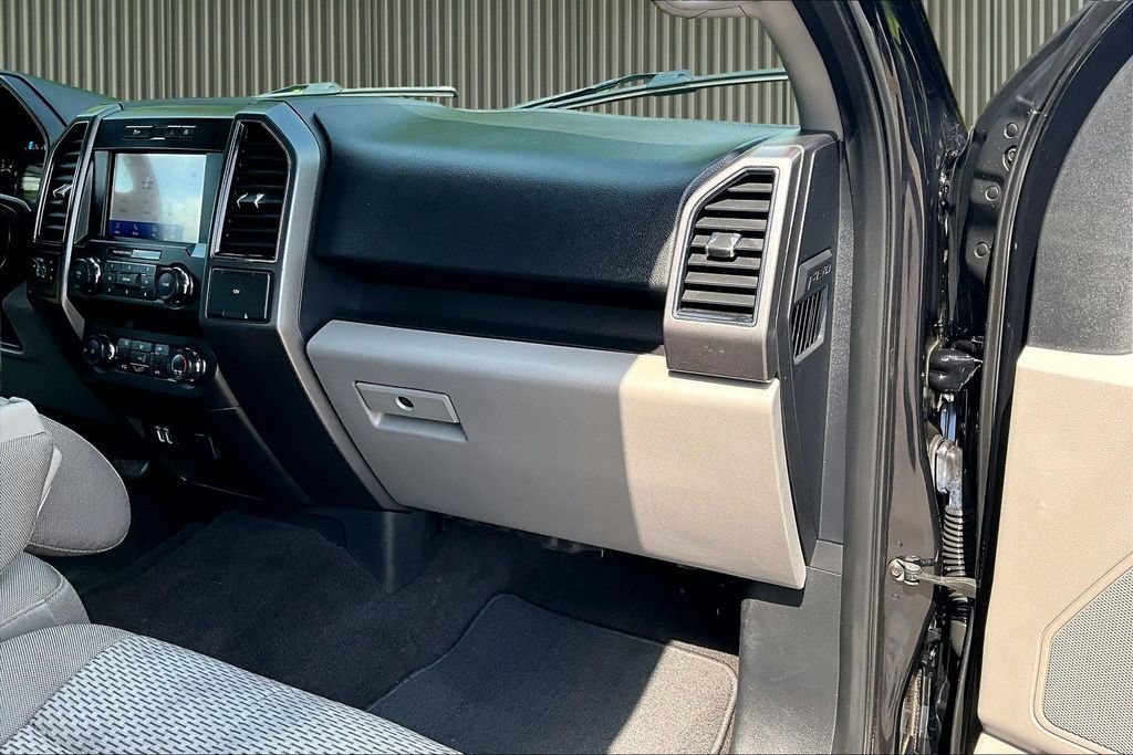 Used 2020 Ford F150 XLT w/ Equipment Group 302A Luxury AWD/4WD image 22