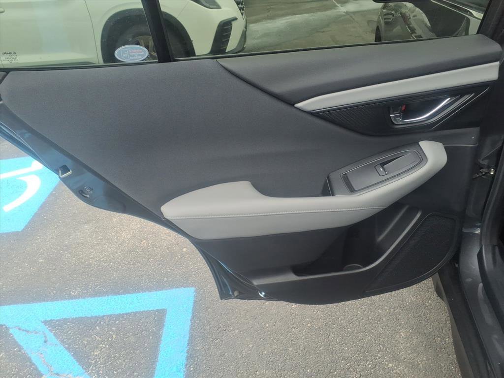 Used 2020 Subaru Outback Premium image 15