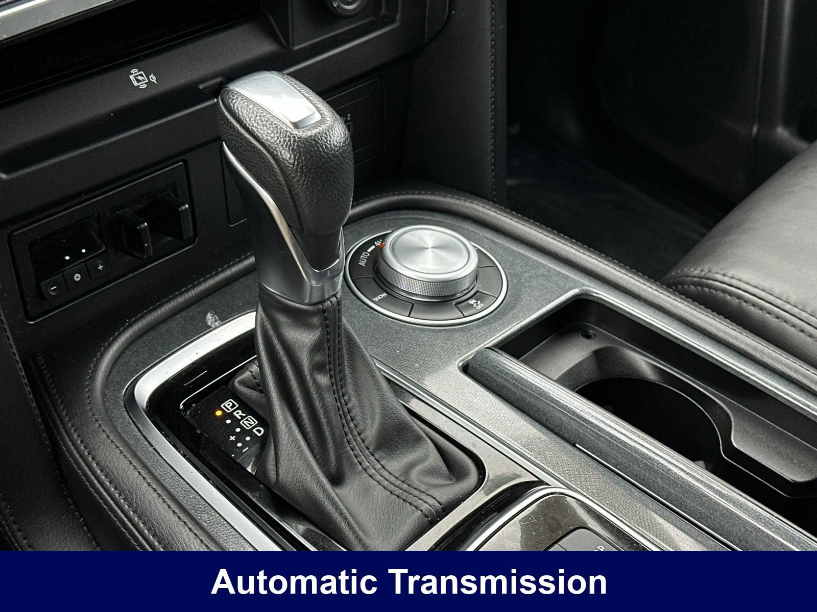 Used 2024 Nissan Armada SV AWD/4WD image 30