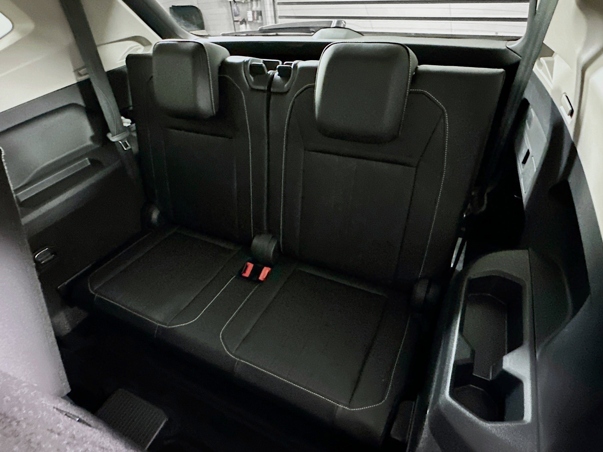 Used 2024 Volkswagen Tiguan SE image 27