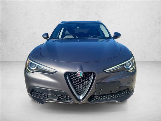 Used 2018 Alfa Romeo Stelvio AWD image 2