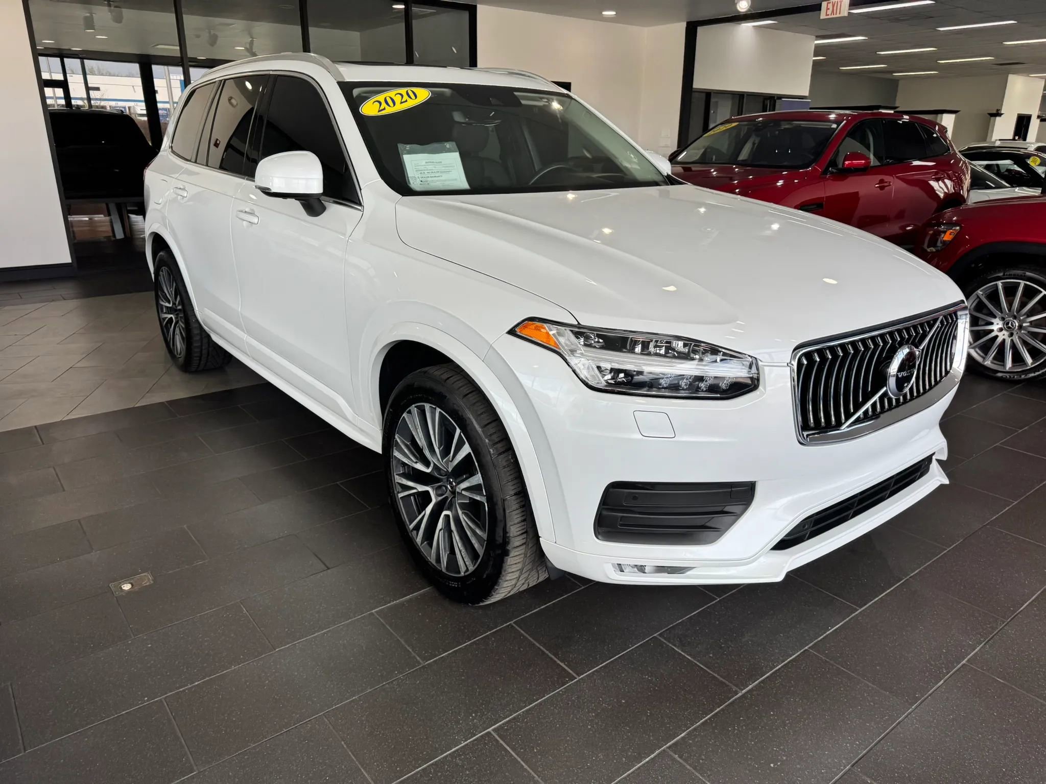 Used 2020 Volvo XC90 T6 Momentum AWD/4WD image 7