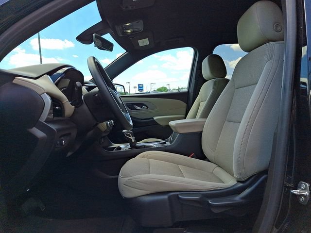 Certified 2022 Chevrolet Traverse LS w/ Midnight/Sport Edition AWD/4WD image 14