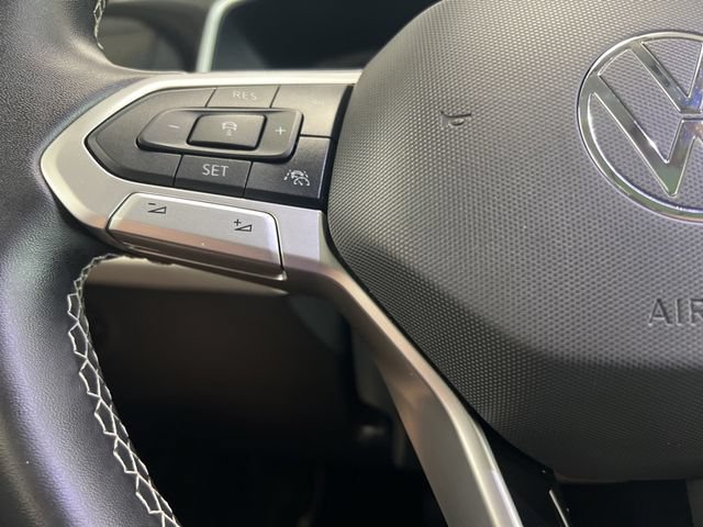 Used 2025 Volkswagen Taos SEL AWD/4WD image 22