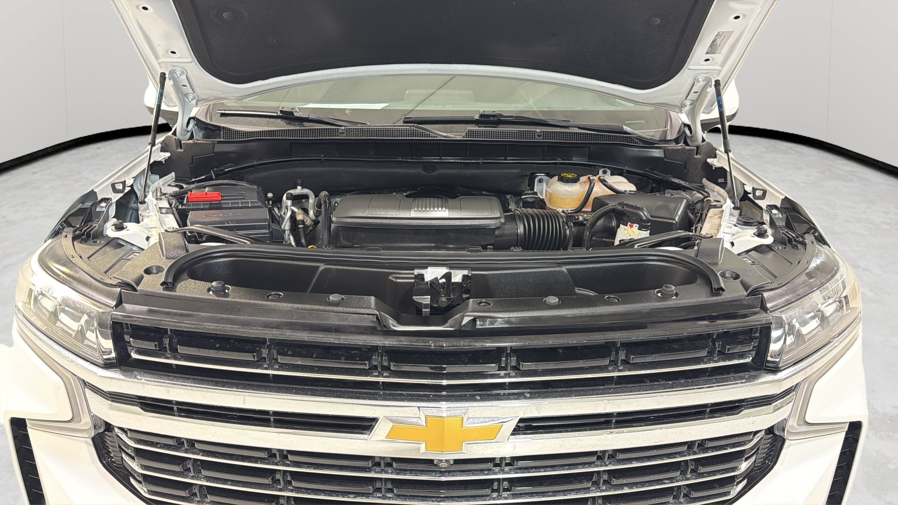Used 2023 Chevrolet Tahoe LT w/ Luxury Package RWD image 25