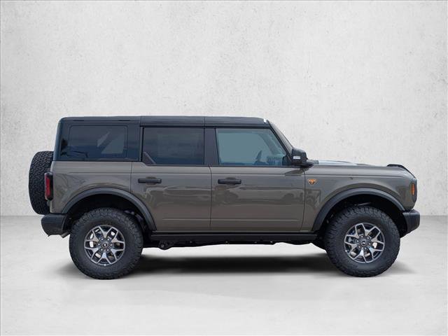 New 2025 Ford Bronco Badlands image 4