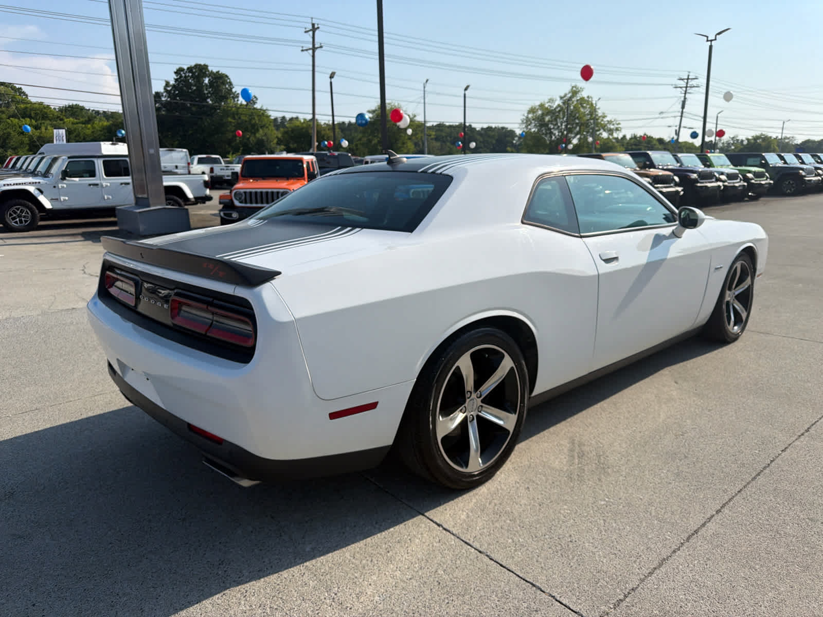 Used 2015 Dodge Challenger R/T RWD image 8
