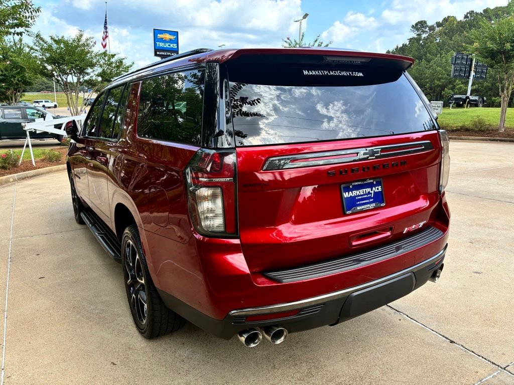 Certified 2022 Chevrolet Suburban RST w/ Sport Performance Package RWD image 10