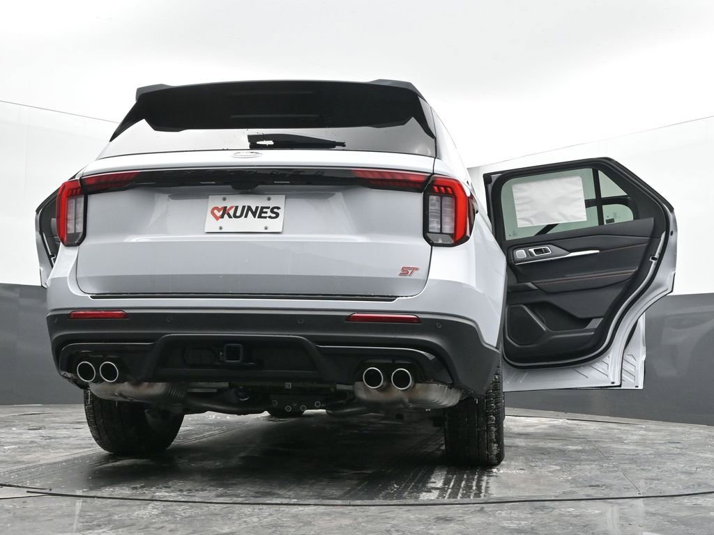 New 2026 Ford Explorer ST w/ Sun And Sound Package image 94