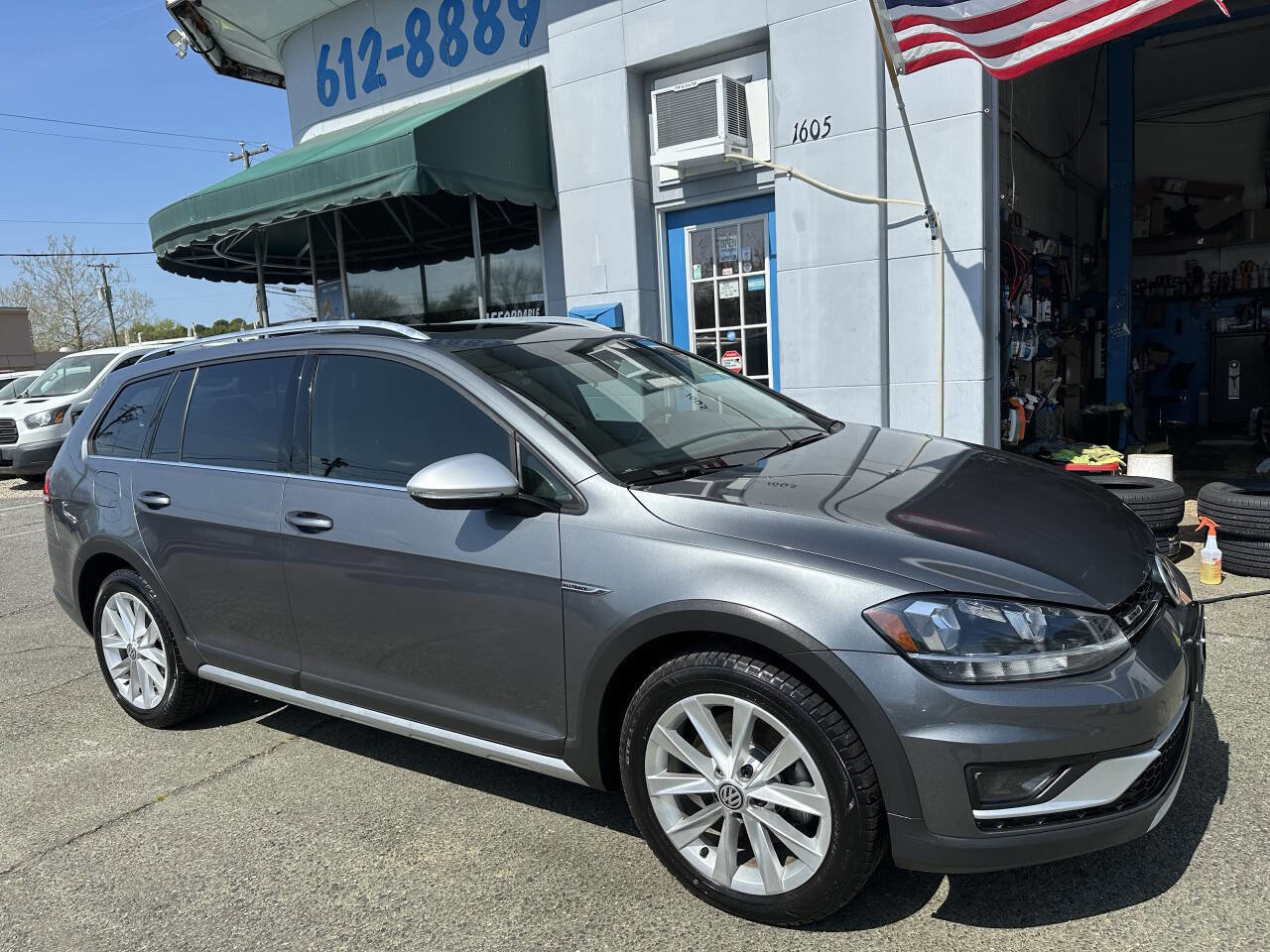 Used 2018 Volkswagen Golf Alltrack SE AWD/4WD image 4