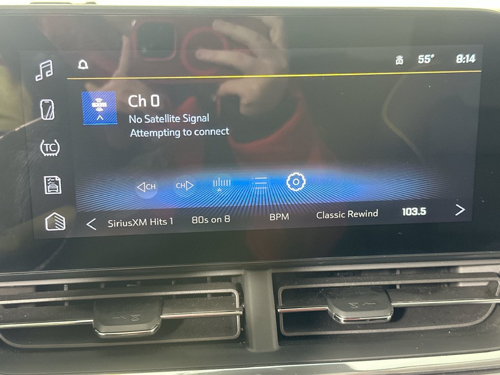 Used 2025 Chevrolet Trax ACTIV FWD image 28
