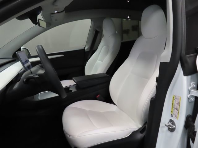 Used 2024 Tesla Model Y Long Range AWD/4WD image 17