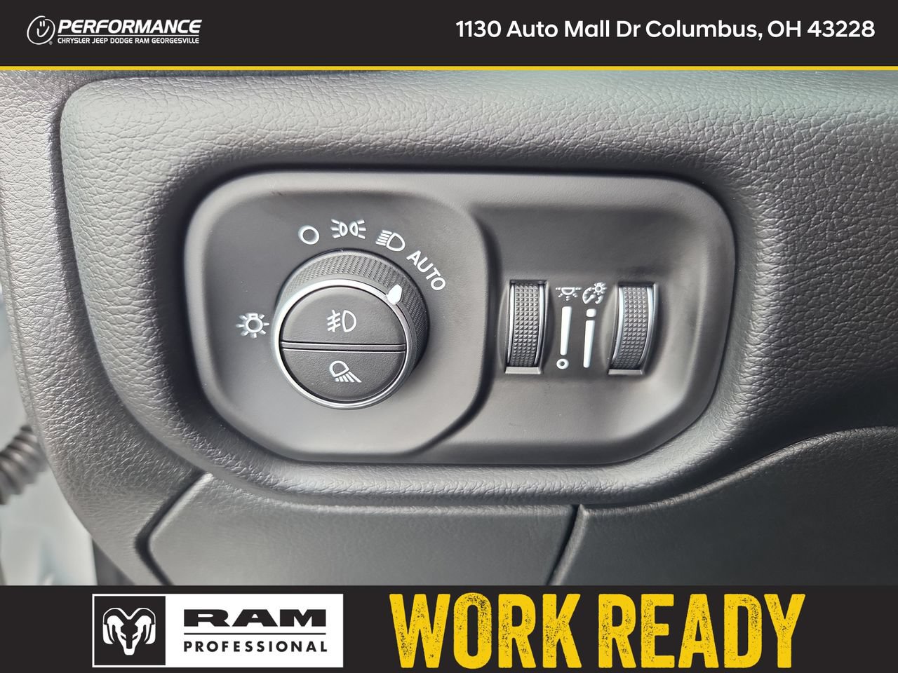 New 2026 RAM 2500 Laramie AWD/4WD image 35
