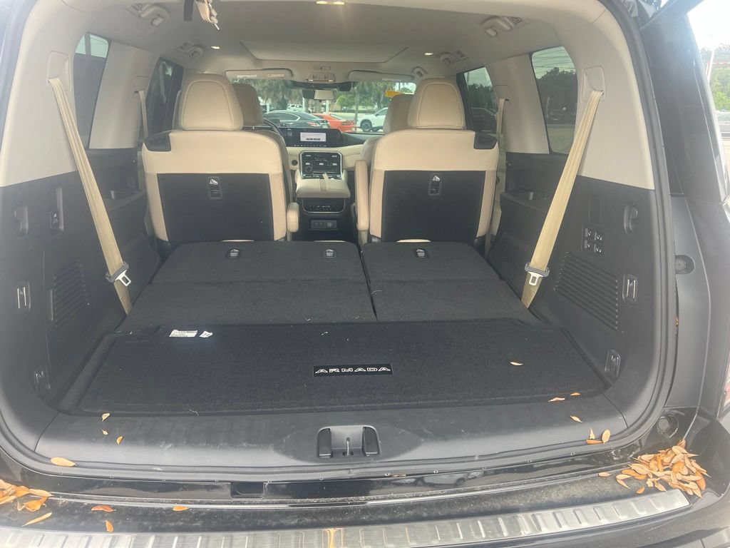 Certified 2025 Nissan Armada Platinum RWD image 6