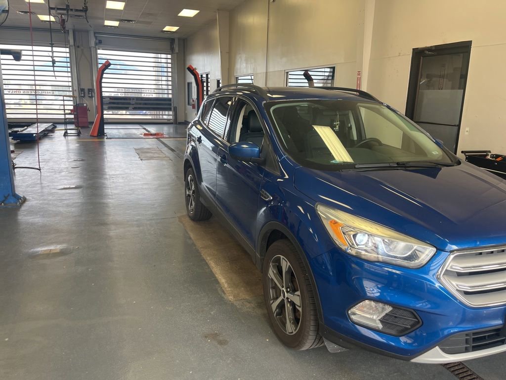 Used 2018 Ford Escape SEL AWD/4WD image 1