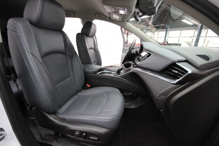 Used 2019 Buick Enclave Essence image 26