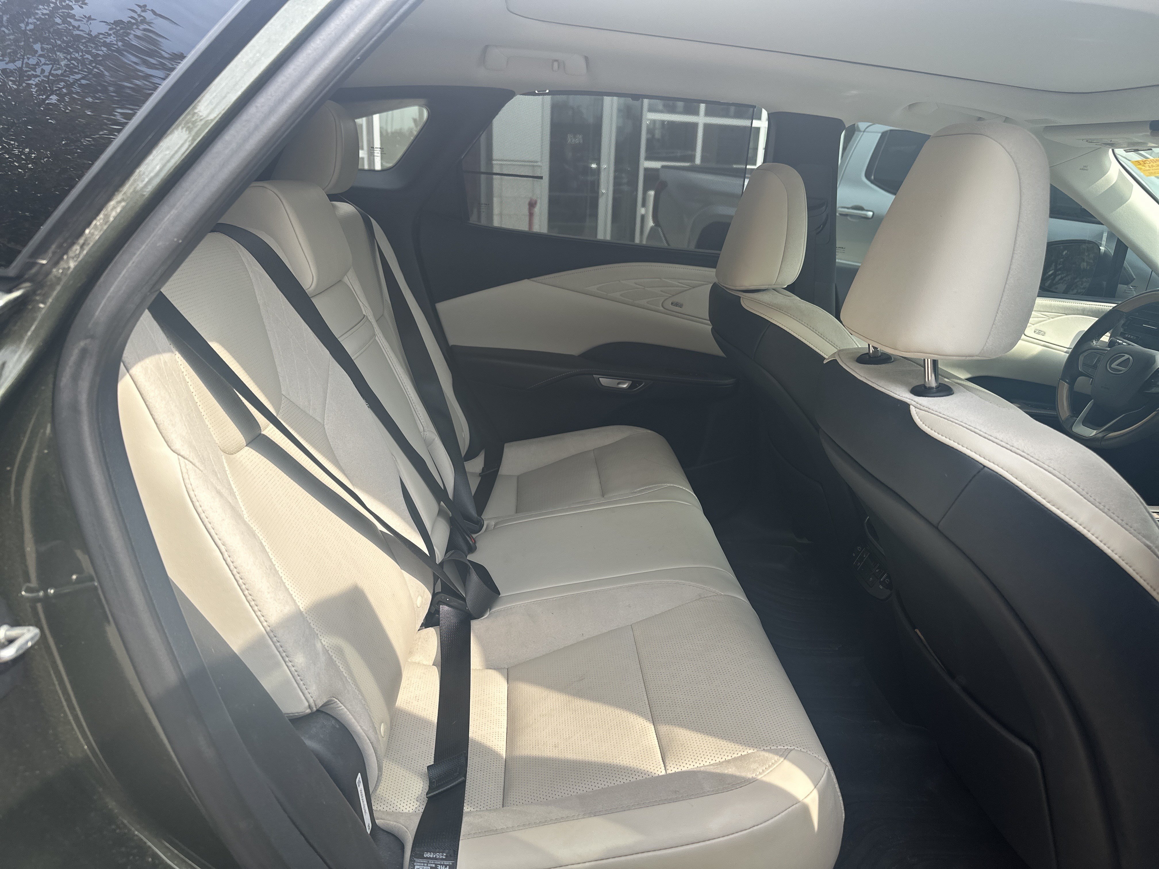 Used 2024 Lexus RX 350 AWD w/ Convenience Package image 30