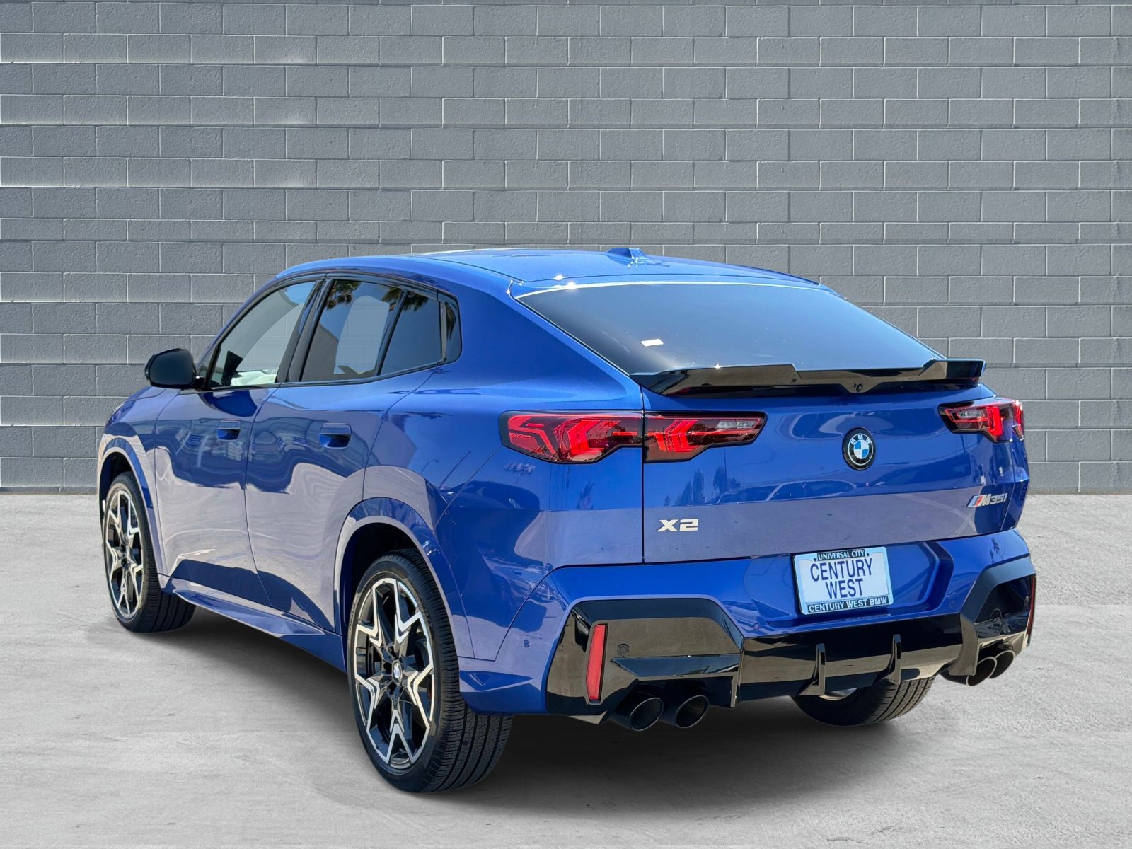 Used 2025 BMW X2 M35i image 3