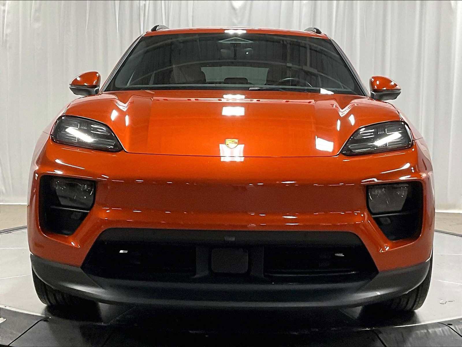 Used 2025 Porsche Macan Electric image 13