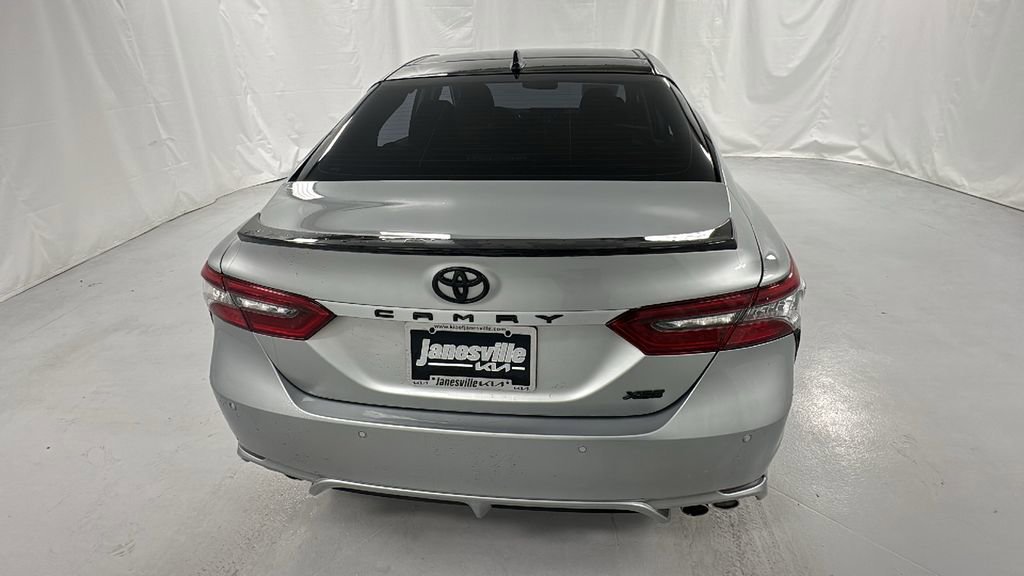 Used 2021 Toyota Camry XSE image 4