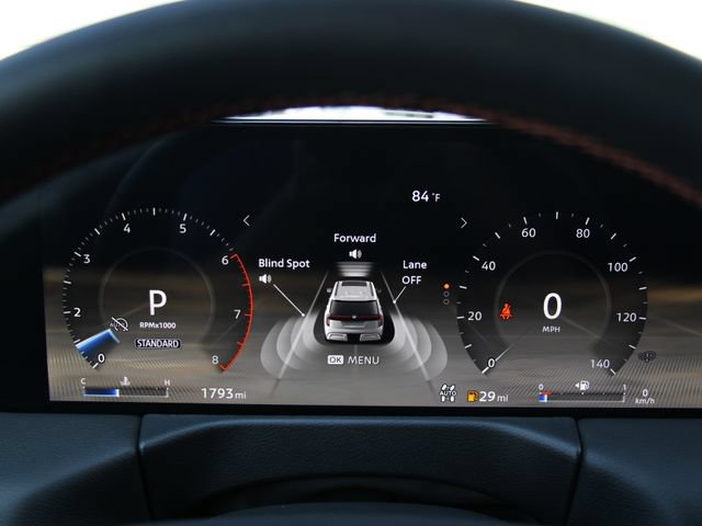 Certified 2025 Nissan Armada PRO-4X AWD/4WD image 13