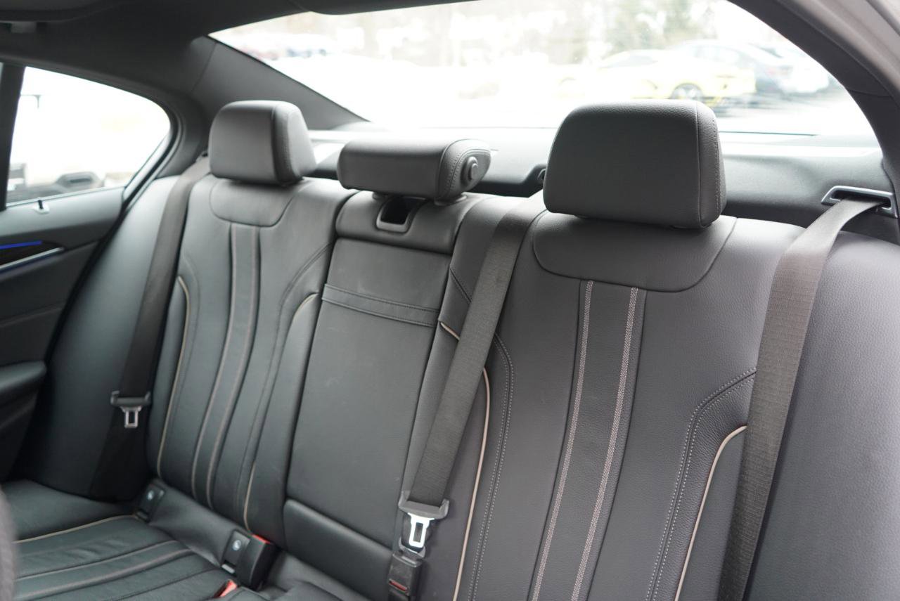Used 2023 BMW 540i xDrive w/ M Sport Package image 46