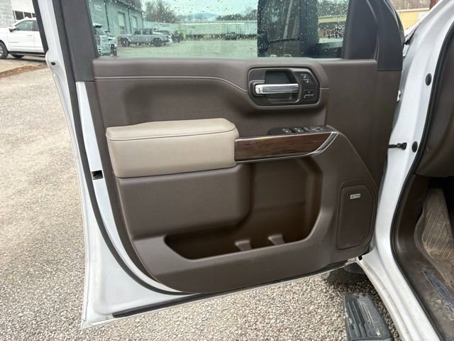 Used 2021 GMC Sierra 3500 SLT w/ SLT Preferred Package image 28