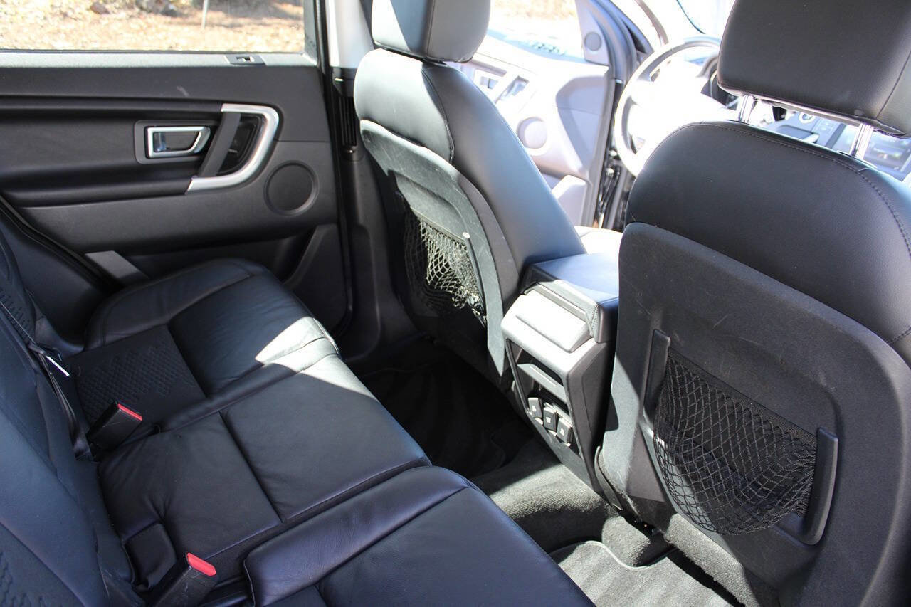 Used 2018 Land Rover Discovery Sport SE image 35
