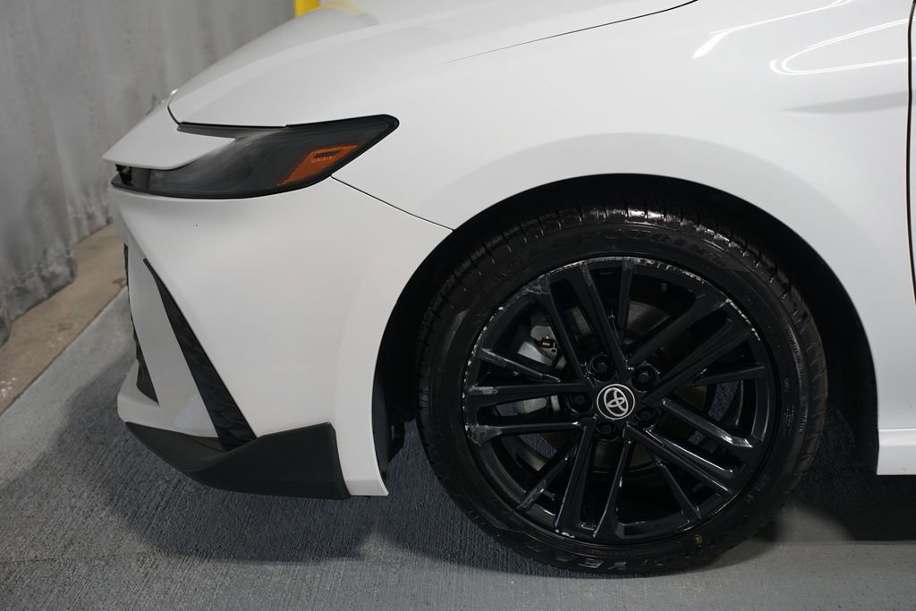 Certified 2025 Toyota Camry SE image 5